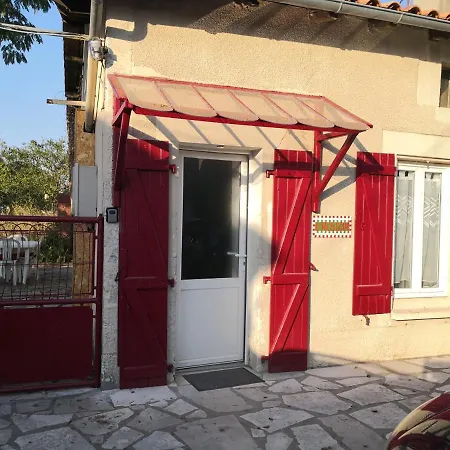 Nyaraló L 'albizia *