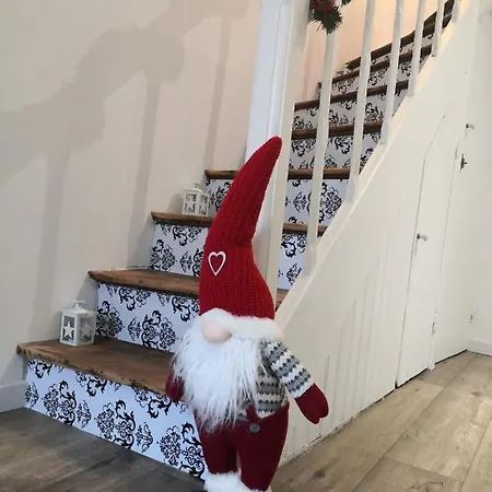 Nyaraló L 'albizia *